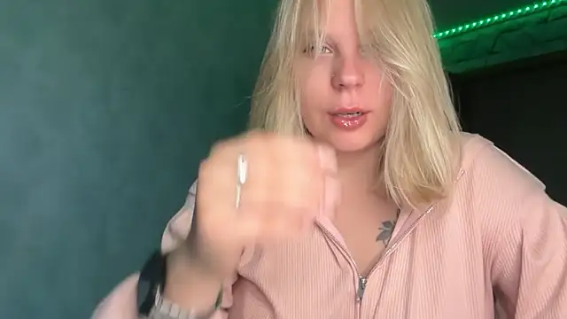 Thalia  Star online show from October 12, 10:49 am