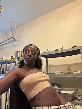 Snapshot of choclatepeaach chatting on January 7, 3:39 pm choclatepeaach online show from January 7, 3:39 pm