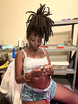 Snapshot of choclatepeaach chatting on October 30, 6:23 am choclatepeaach online show from October 30, 6:23 am