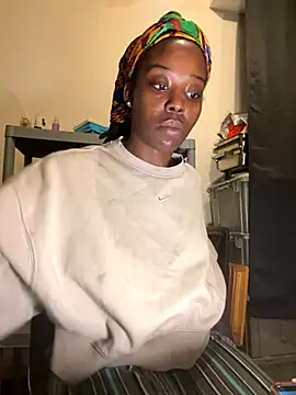 Snapshot of choclatepeaach chatting on November 11, 12:55 pm choclatepeaach online show from November 11, 12:55 pm