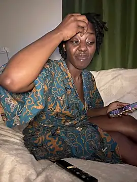 Snapshot of choclatepeaach chatting on February 12, 5:07 am choclatepeaach online show from February 12, 5:07 am