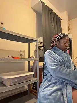 choclatepeaach online show from April 5, 12:34 pm