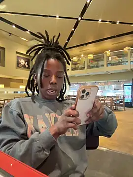 choclatepeaach online show from April 3, 7:42 pm