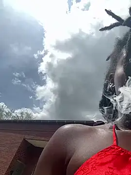 choclatepeaach online show from April 4, 7:42 pm