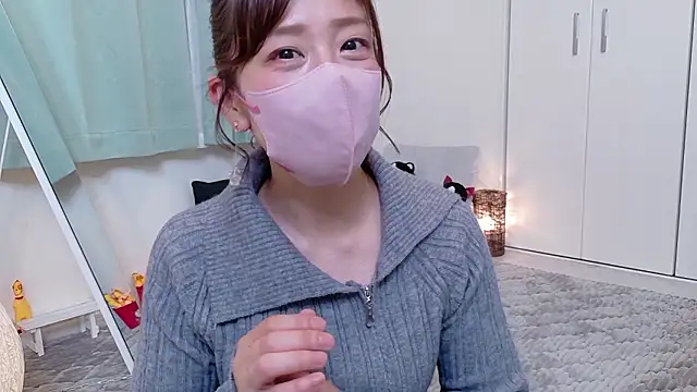 Snapshot of Risa_06 chatting on May 14, 12:24 pm Risa 06 online show from May 14, 12:24 pm