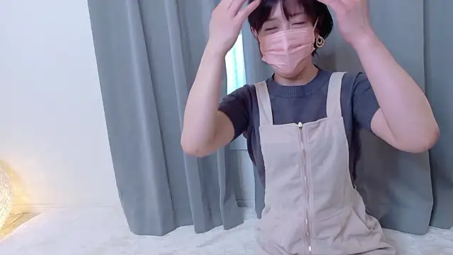 Snapshot of Risa_06 chatting on February 22, 6:38 am Risa 06 online show from February 22, 6:38 am