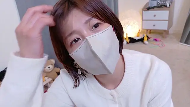 Snapshot of Risa_06 chatting on April 23, 12:11 pm Risa 06 online show from April 23, 12:11 pm