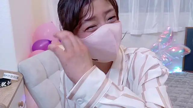 Snapshot of Risa_06 chatting on June 4, 12:54 pm Risa 06 online show from June 4, 12:54 pm