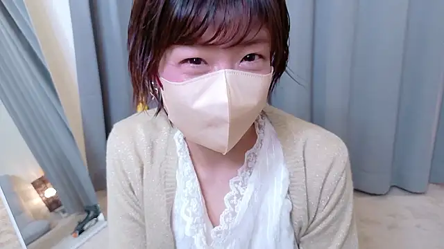 Snapshot of Risa_06 chatting on February 18, 11:39 am Risa 06 online show from February 18, 11:39 am