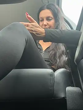 -OLYA- online show from October 7, 1:01 pm