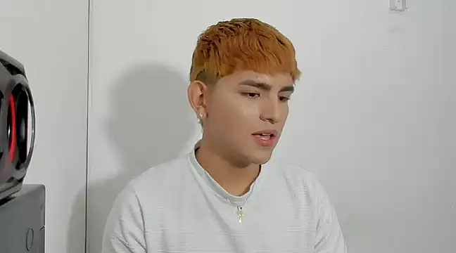 Lyam ap online show from December 3, 1:47 am