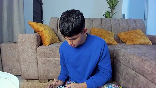 Lyam ap online show from February 1, 4:00 am