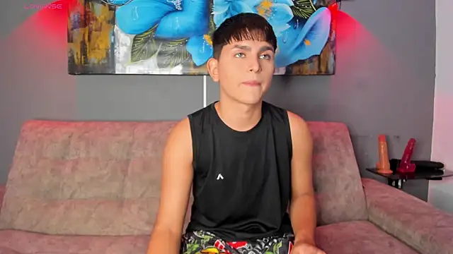 Lyam ap online show from November 18, 9:29 pm