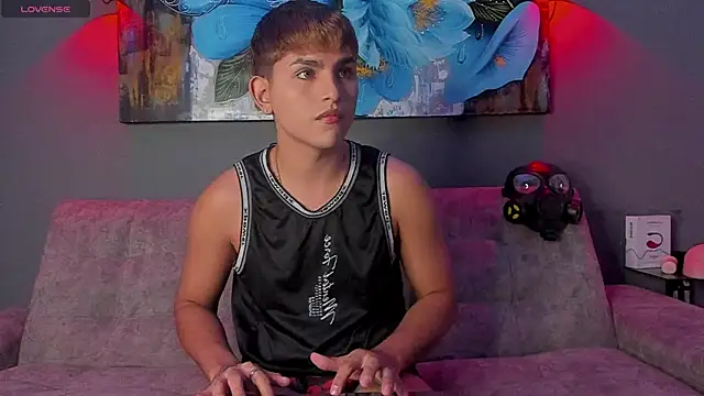 Lyam ap online show from November 4, 8:18 am