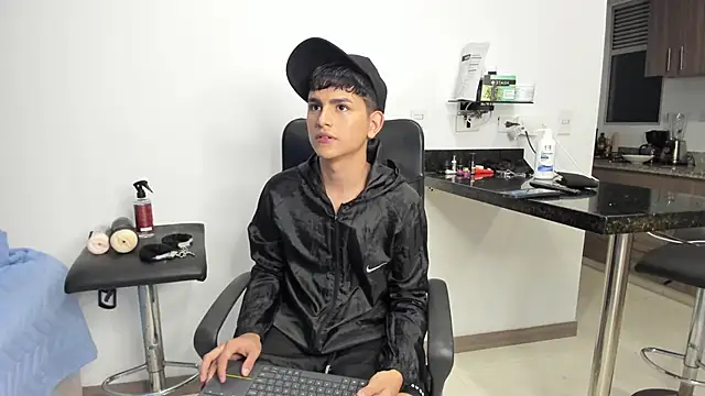 Lyam ap online show from January 16, 8:54 am