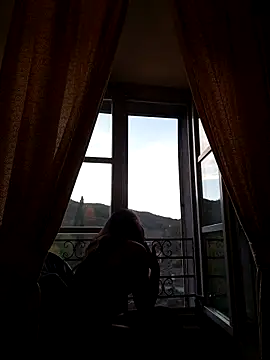 feetqueen96 online show from October 12, 4:08 pm