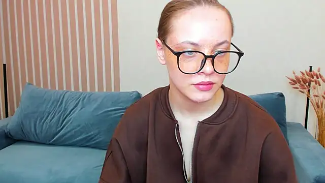 Snapshot of rora_skyline chatting on May 21, 7:39 am rora skyline online show from May 21, 7:39 am