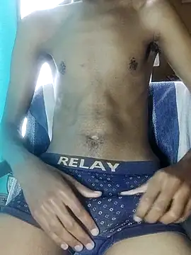 Snapshot of skinnybuddy chatting on November 19, 10:04 am skinnybuddy online show from November 19, 10:04 am