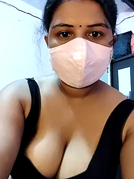 Snapshot of Dr_Chhaya chatting on July 15, 6:31 am Dr Chhaya online show from July 15, 6:31 am