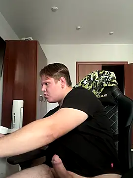 Snapshot of big_boy163 chatting on October 16, 5:49 am big boy163 online show from October 16, 5:49 am