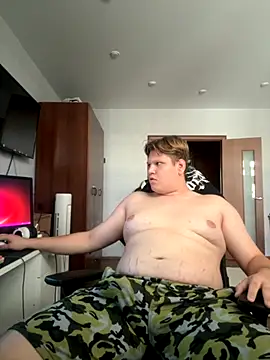 Snapshot of big_boy163 chatting on October 1, 5:23 am big boy163 online show from October 1, 5:23 am