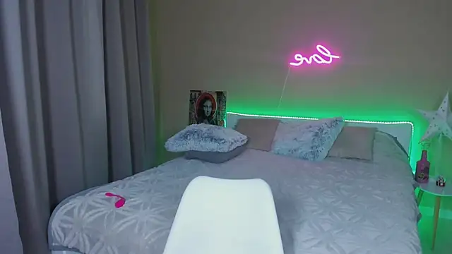 Monica Smash online show from January 14, 4:29 pm