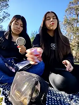 Caro kitty- online show from November 7, 1:04 pm