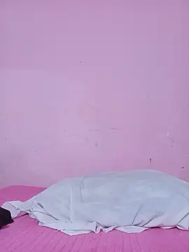 Snapshot of Hajar_charmouta1 chatting on June 8, 10:05 am Hajar charmouta1 online show from June 8, 10:05 am