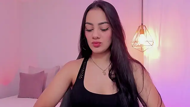 Snapshot of mallie_quinn chatting on February 21, 1:00 pm mallie quinn online show from February 21, 1:00 pm
