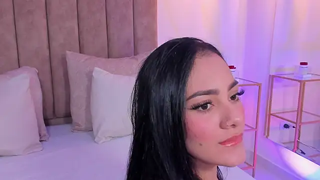 mallie quinn online show from April 30, 1:40 pm