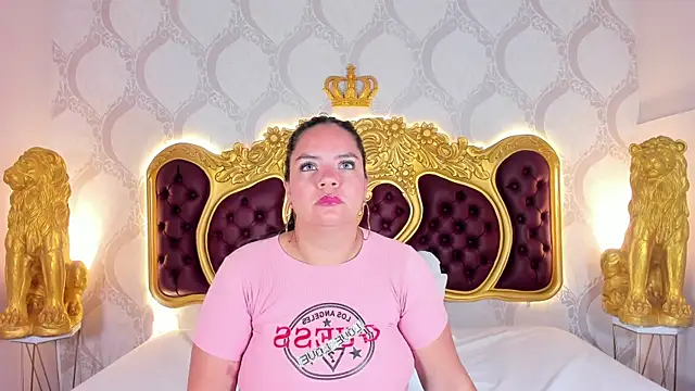 KendralHolson online show from November 9, 4:27 am