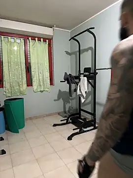 Snapshot of Gioeltoro89 chatting on December 18, 4:55 pm Gioeltoro89 online show from December 18, 4:55 pm