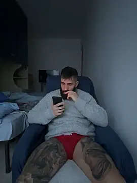 Snapshot of Gioeltoro89 chatting on January 18, 4:21 pm Gioeltoro89 online show from January 18, 4:21 pm