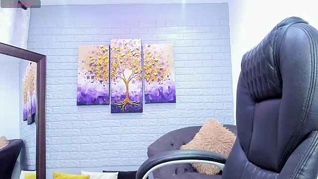 ebbafernandez  online show from October 16, 12:13 pm