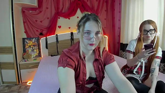 Miss Elsa  online show from April 18, 2:58 am