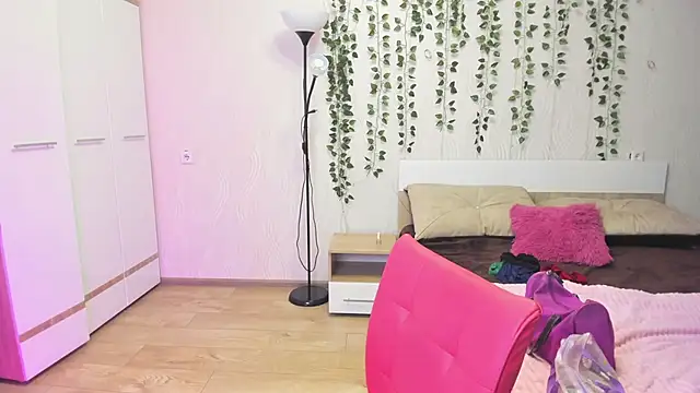 Miss Elsa  online show from October 3, 1:20 am