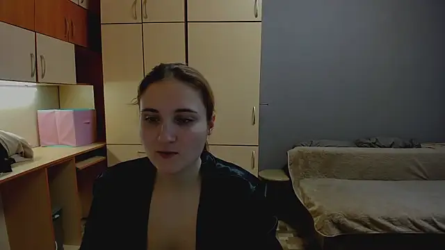 Miss Elsa  online show from January 15, 9:56 am