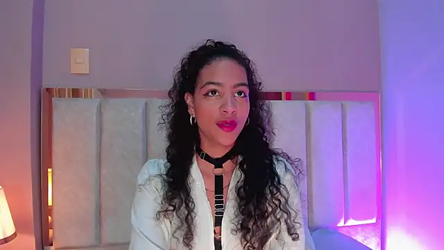 AntonellaHall  online show from November 14, 11:47 am