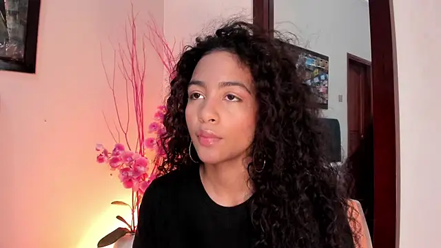 AntonellaHall  online show from April 2, 6:36 pm