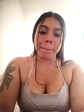 Laiia Page online show from March 7, 2:33 pm