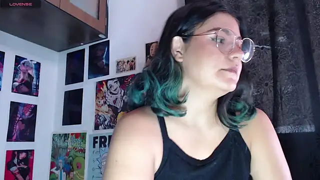 gigiqueen 18 online show from June 5, 8:25 pm