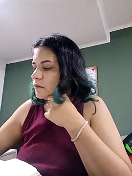 gigiqueen 18 online show from March 19, 2:39 pm