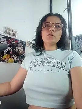 gigiqueen 18 online show from May 11, 12:34 am