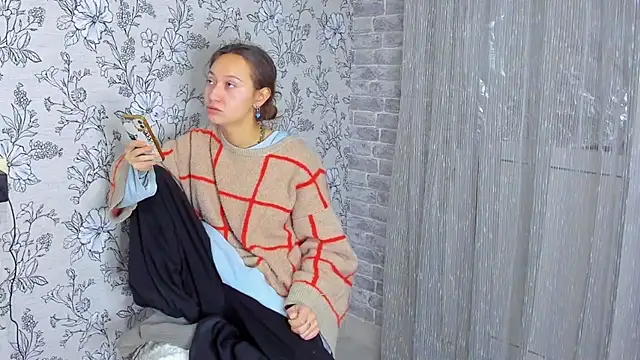 EllaSky xoxo online show from December 1, 12:44 am