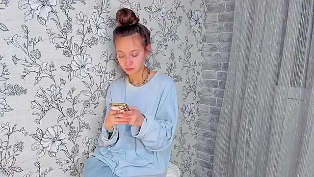 EllaSky xoxo online show from November 6, 11:42 pm