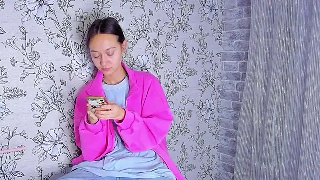 EllaSky xoxo online show from November 9, 8:13 pm