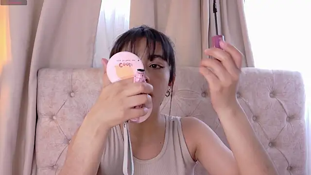 Snapshot of Alyssa_jones chatting on November 26, 3:12 pm Alyssa jones online show from November 26, 3:12 pm