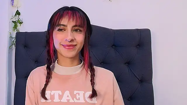 Snapshot of Alyssa_jones chatting on March 11, 3:58 am Alyssa jones online show from March 11, 3:58 am