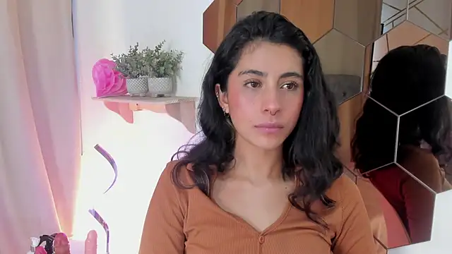 Alyssa jones online show from February 24, 2:18 pm