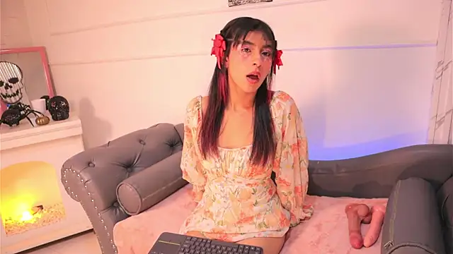 Alyssa jones online show from October 21, 4:34 am